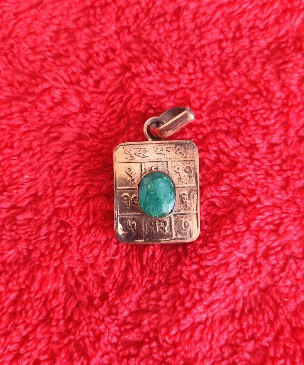 Emerald Shani Yantra Pendant – Powerful Saturn Energy Locket