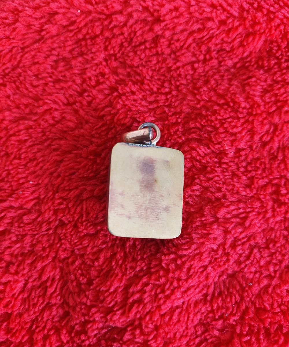 Emerald Shani Yantra Pendant – Powerful Saturn Energy Locket